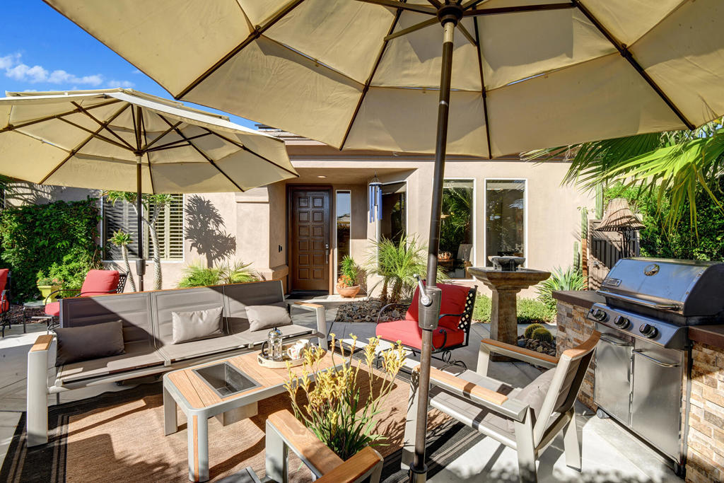440 Desert Holly Drive