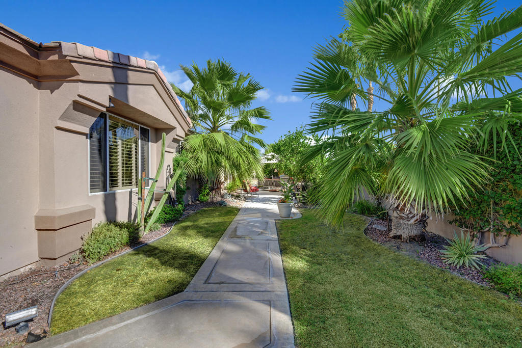 440 Desert Holly Drive