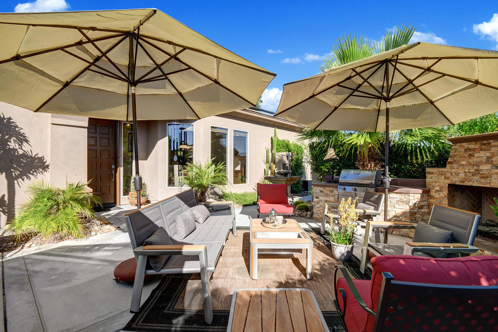 440 Desert Holly Drive
