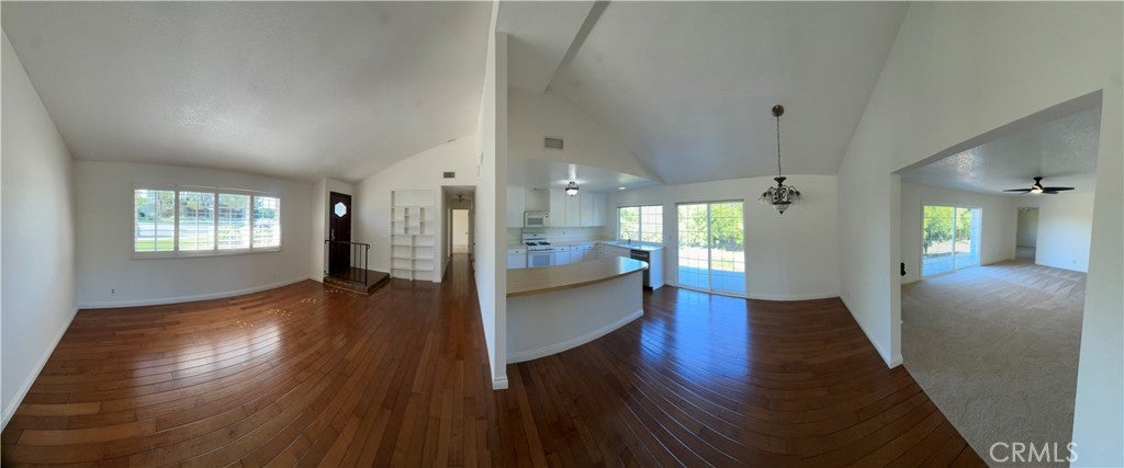 2857 Calle Damasco