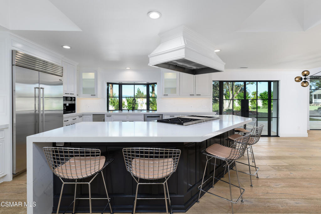 Los Robles Hills-621 - 621 - Residential