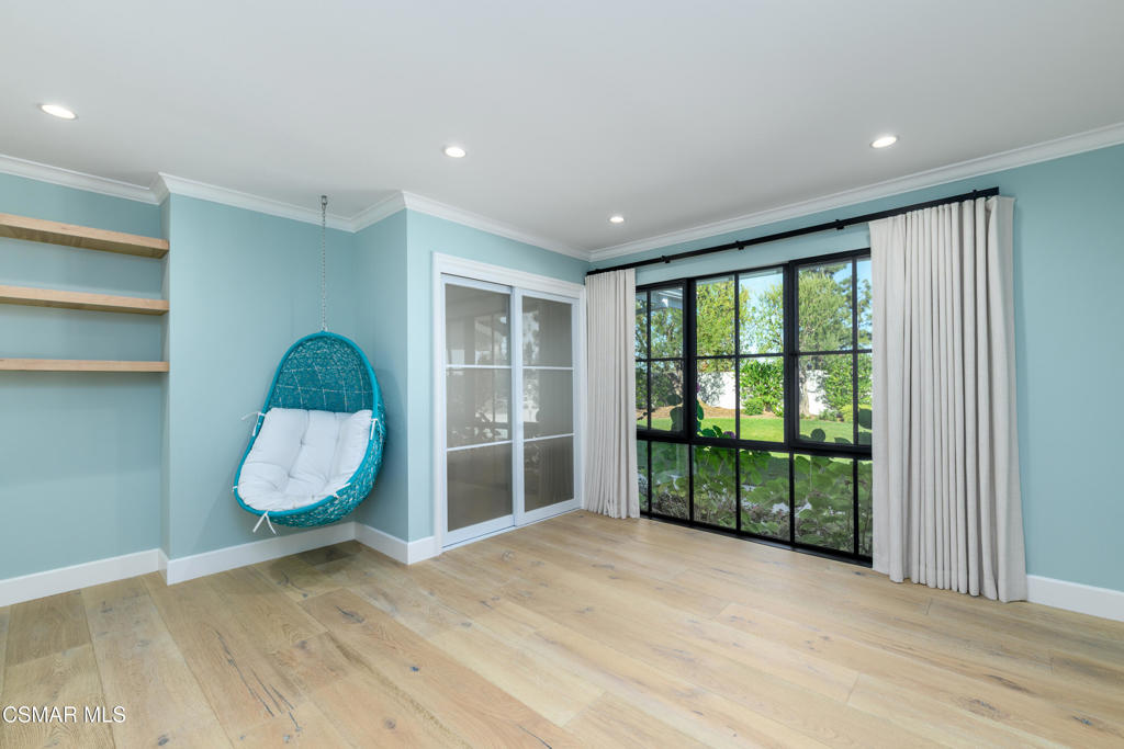 Los Robles Hills-621 - 621 - Residential