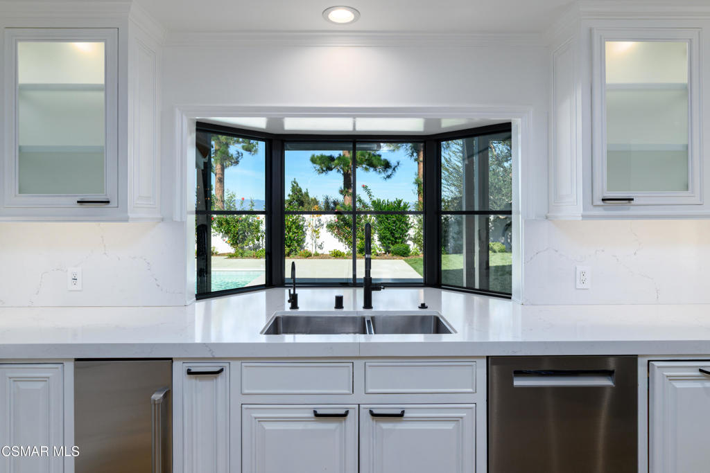 Los Robles Hills-621 - 621 - Residential