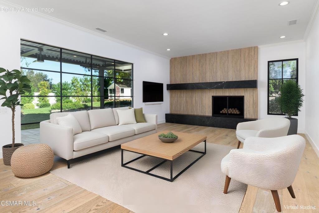 Los Robles Hills-621 - 621 - Residential