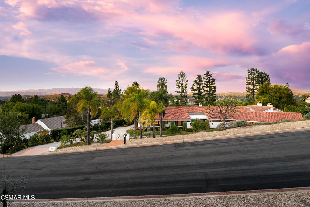 Los Robles Hills-621 - 621 - Residential