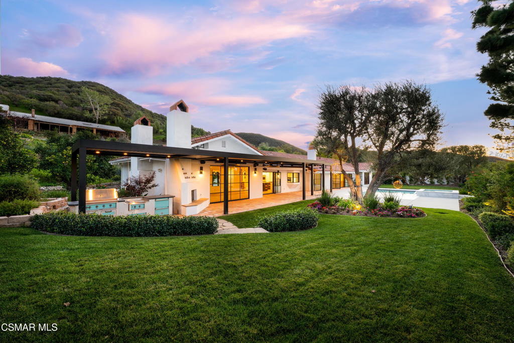 Los Robles Hills-621 - 621 - Residential