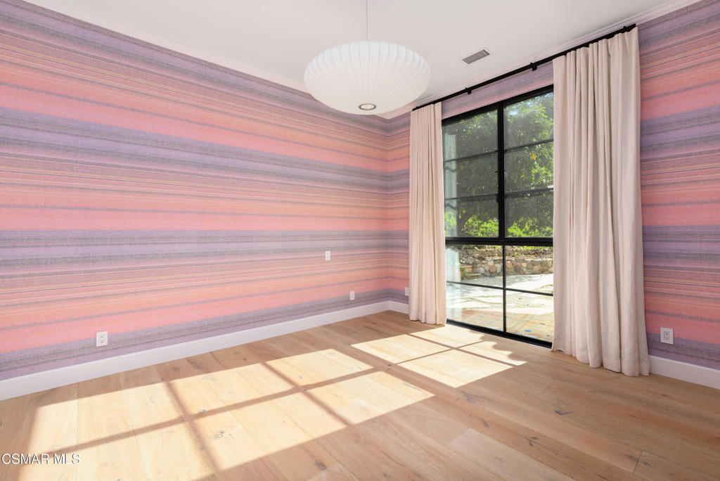 Los Robles Hills-621 - 621 - Residential