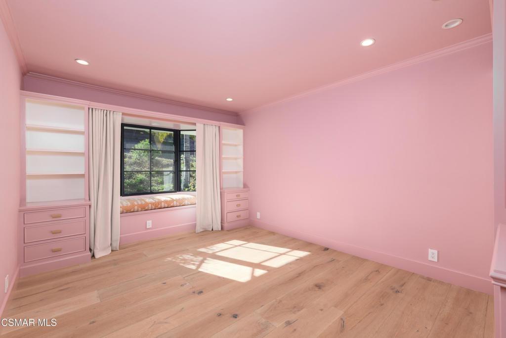 Los Robles Hills-621 - 621 - Residential