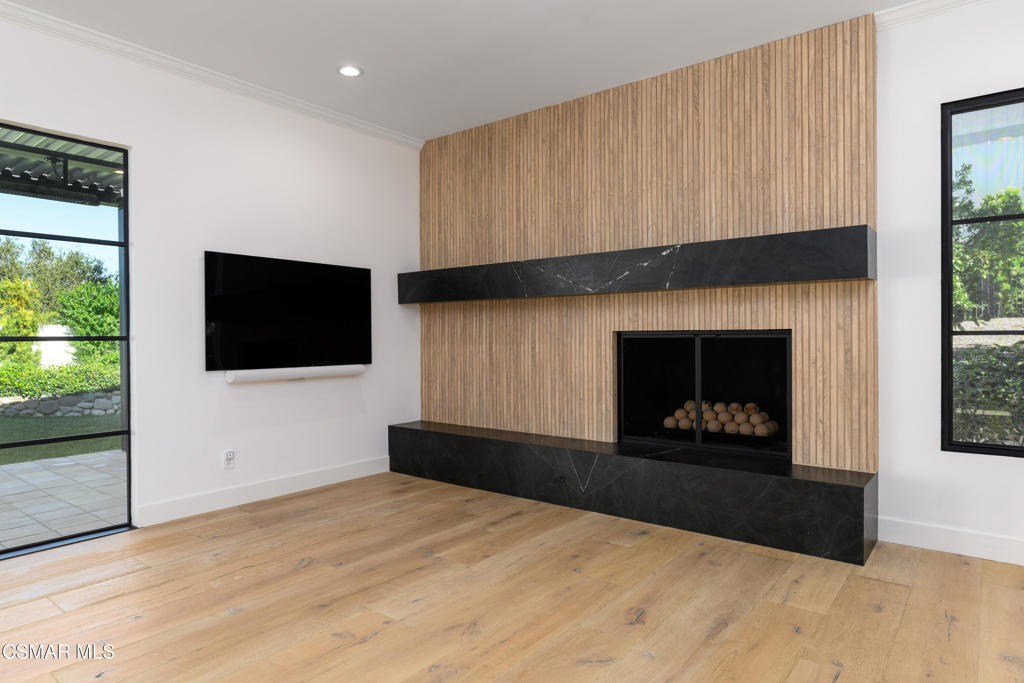 Los Robles Hills-621 - 621 - Residential