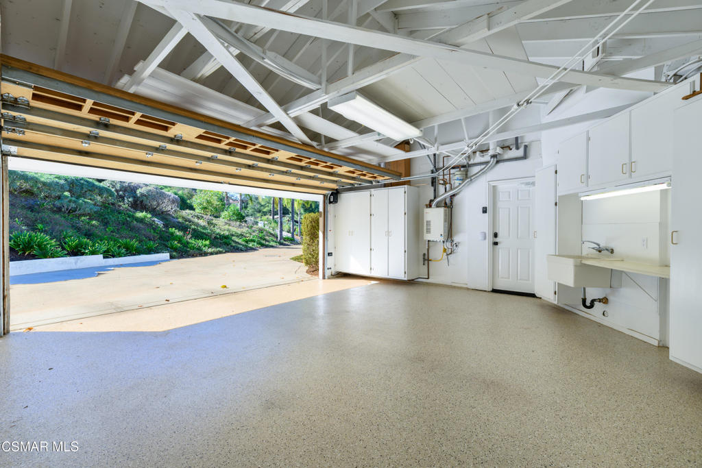 Los Robles Hills-621 - 621 - Residential