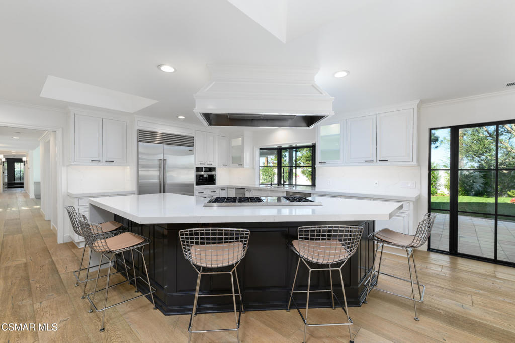 Los Robles Hills-621 - 621 - Residential