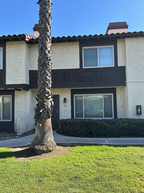 Photo of 1077 Santo Antonio Dr, Colton, CA 92324 (MLS # SW26087173)