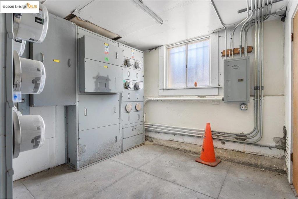 ALAMEDA COUNTY - Residential Income