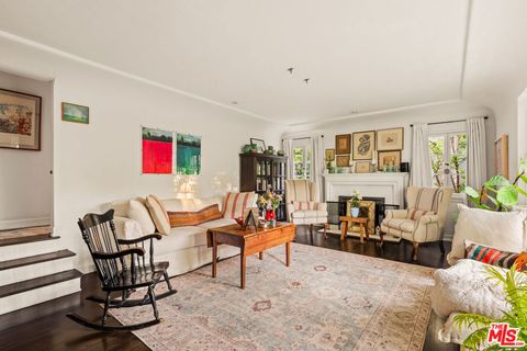 Photo of 4009 Woodman, Sherman Oaks, CA 91423 (MLS # 26671279)