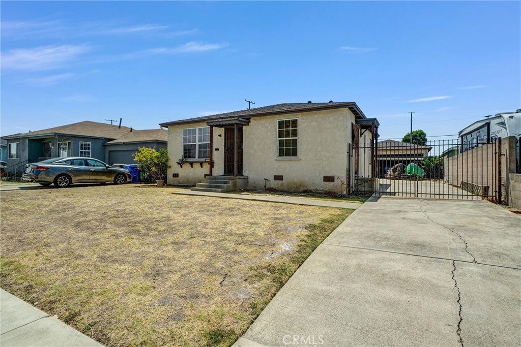 1428 E Silva Street