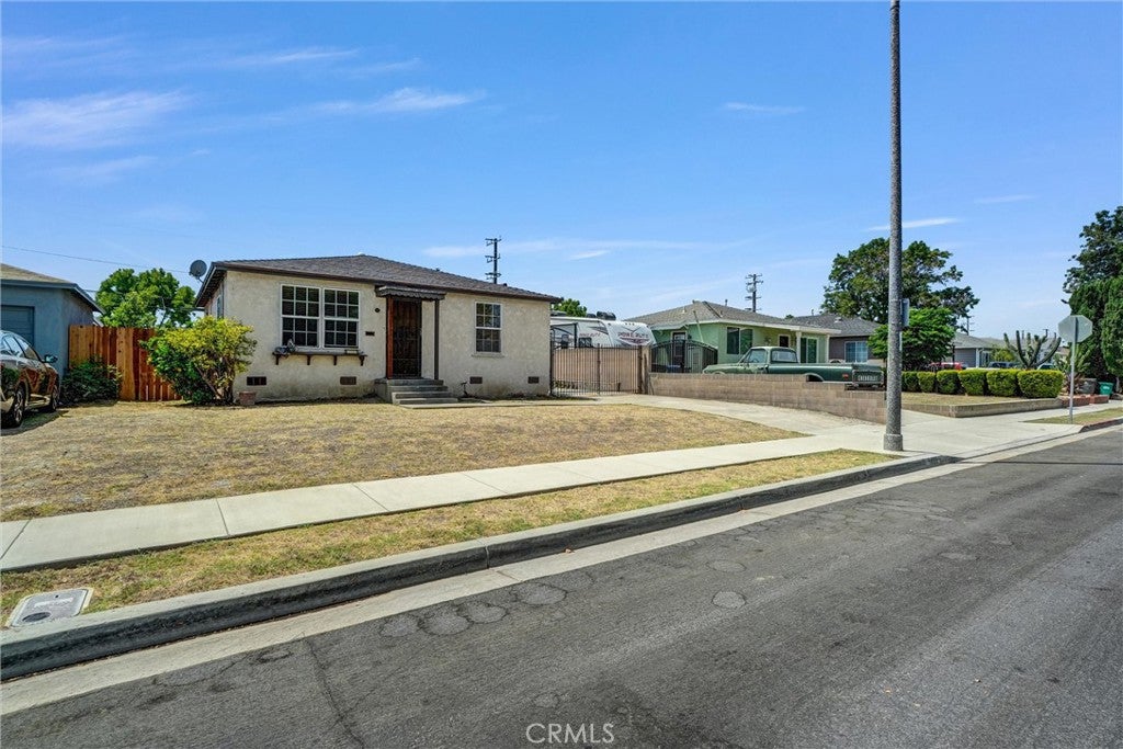 1428 E Silva Street
