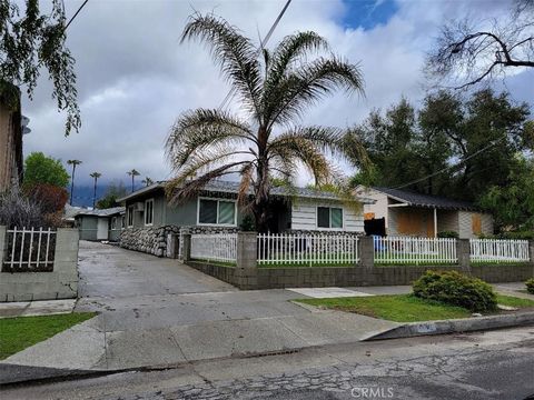 Photo of 343 W Howard Street, Pasadena, CA 91103 (MLS # GD25274730)