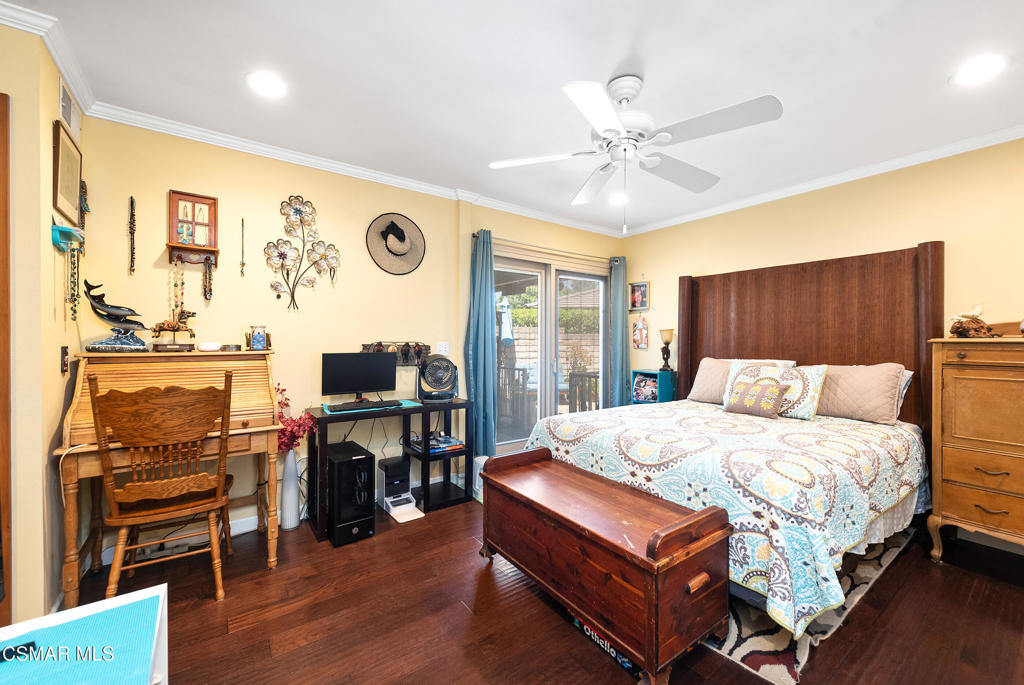 Village Glen-724 - 724 - Residential