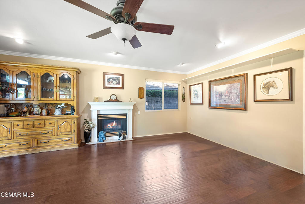 Village Glen-724 - 724 - Residential