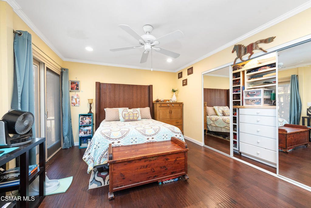 Village Glen-724 - 724 - Residential