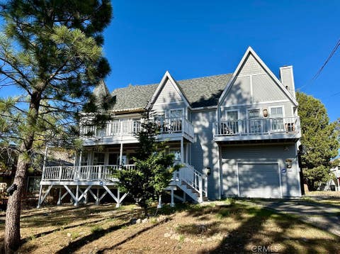Photo of 783 villa Grove AVE, Big Bear, CA 92314 (MLS # CV26099333)