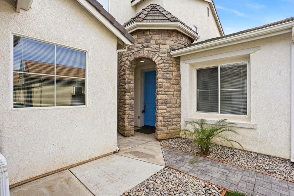 Photo of 381 Honeybell Street, Los Banos, CA 93635 (MLS # ML82038477)