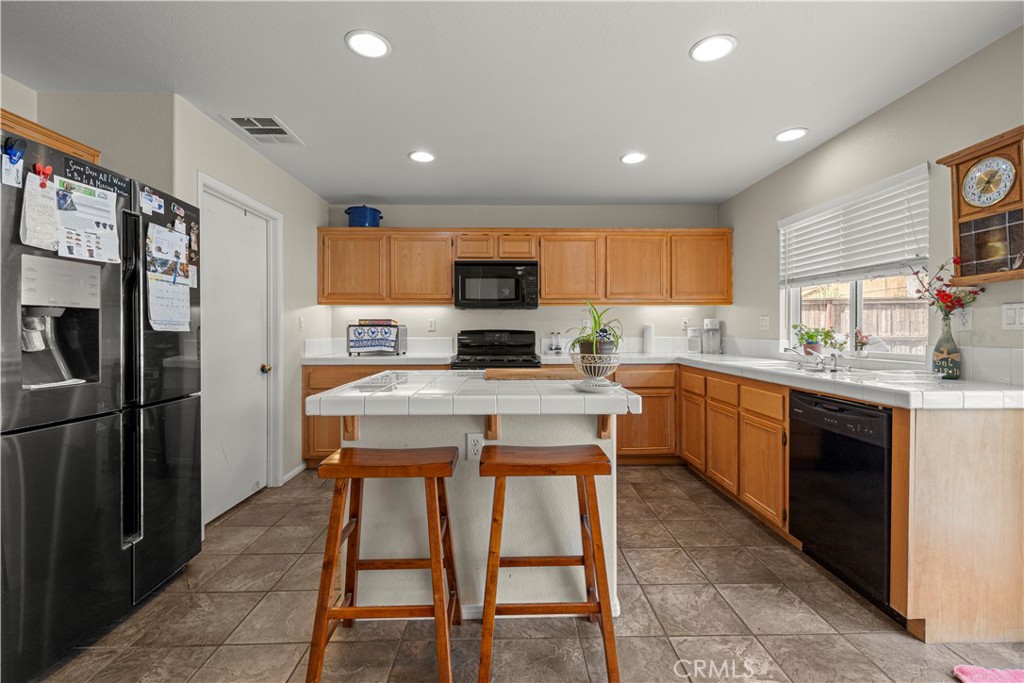 1218 N Larkspur Lane