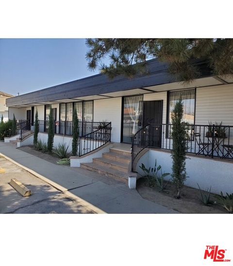 31120 Riverside Drive Lake Elsinore CA 92530