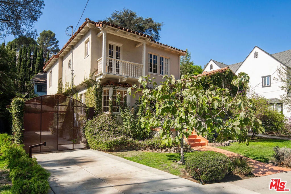 2351 Canyon Drive