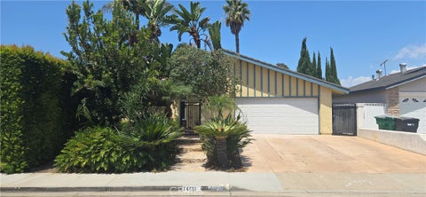 Photo of 14611 Countrywood LN, Irvine, CA 92604 (MLS # IV26177892)