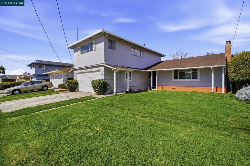 26147 Danforth Ln