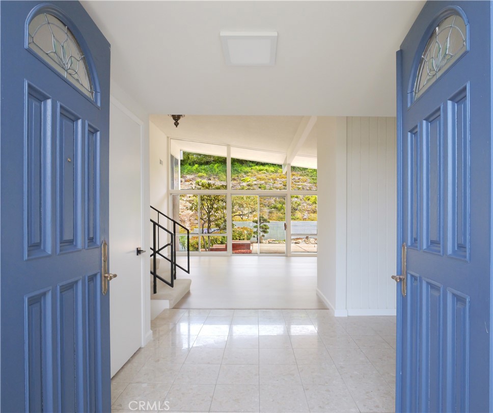 28518 Cedarbluff