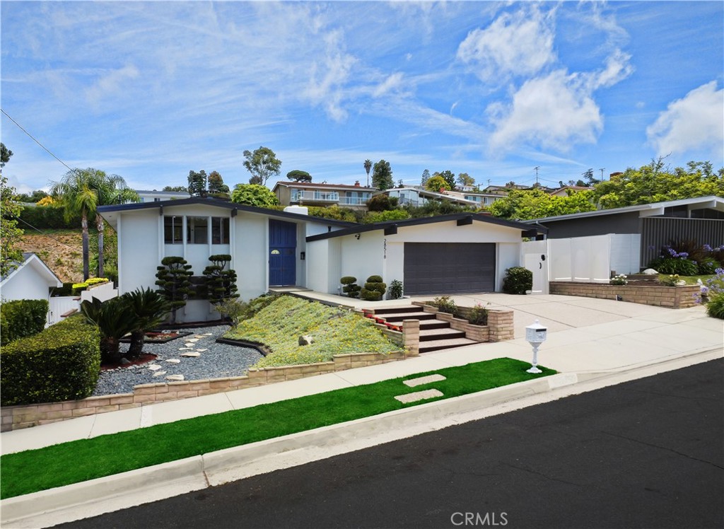 28518 Cedarbluff