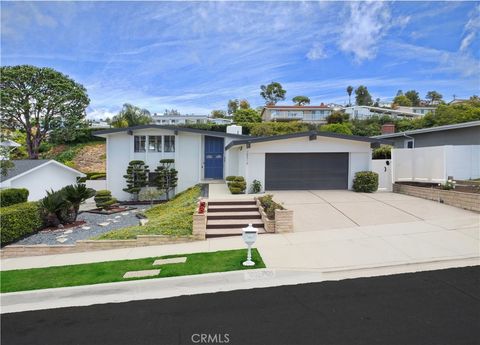 Photo of 28518 Cedarbluff DR, Rancho Palos Verdes, CA 90275 (MLS # SB26108801)