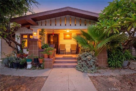 Photo of 523 N Lake ST, Los Angeles, CA 90026 (MLS # IG26191640)