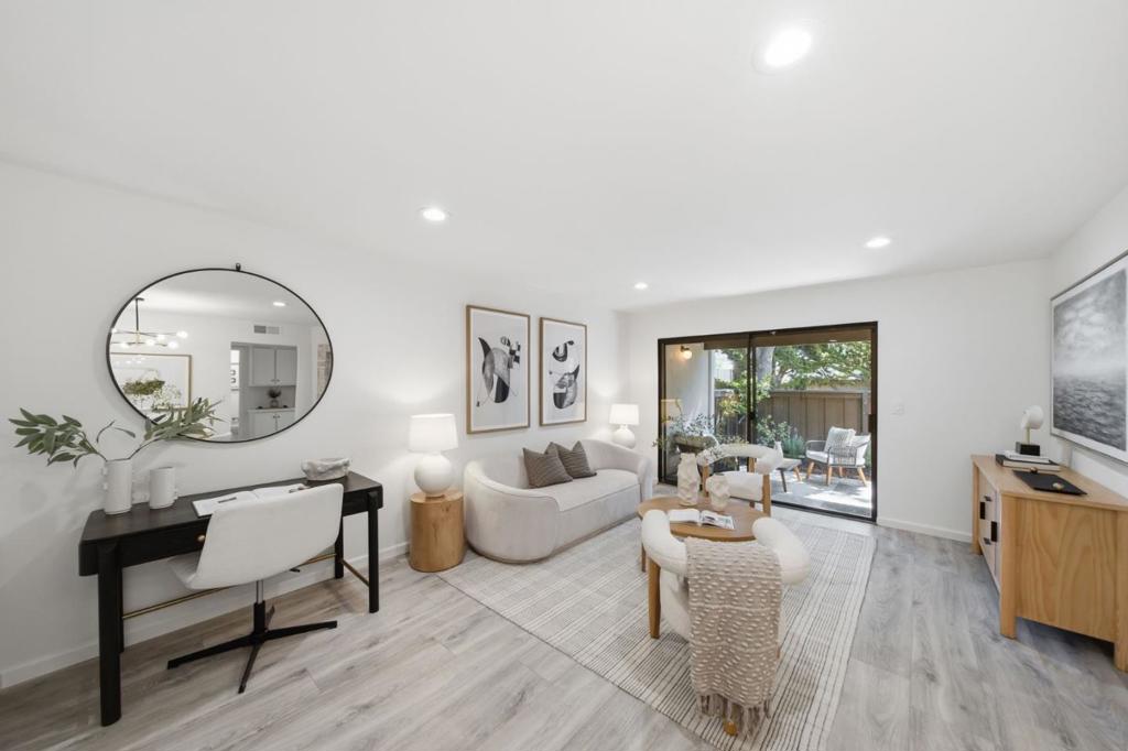 1001 E Evelyn Terrace