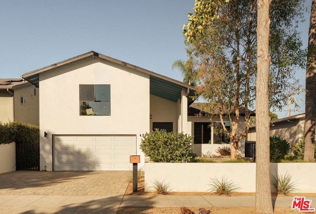 420 S Reese Place