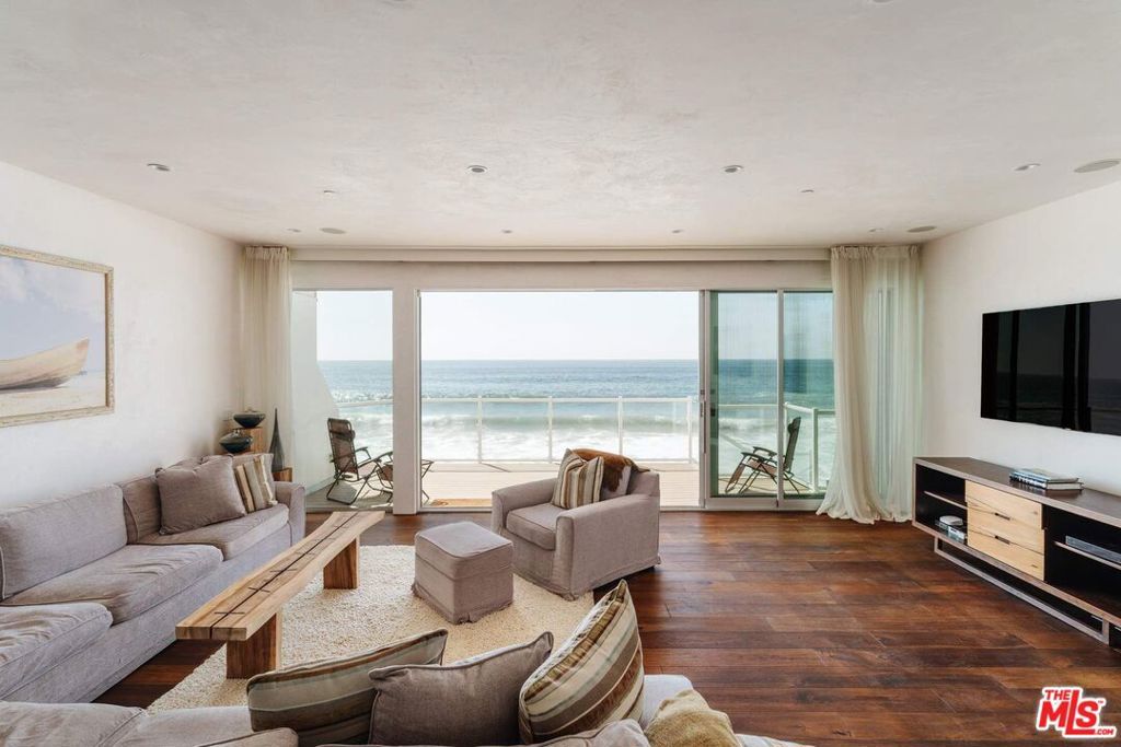 Photo of 25124 Malibu Road, Malibu, CA 90265 (MLS # 25598253)