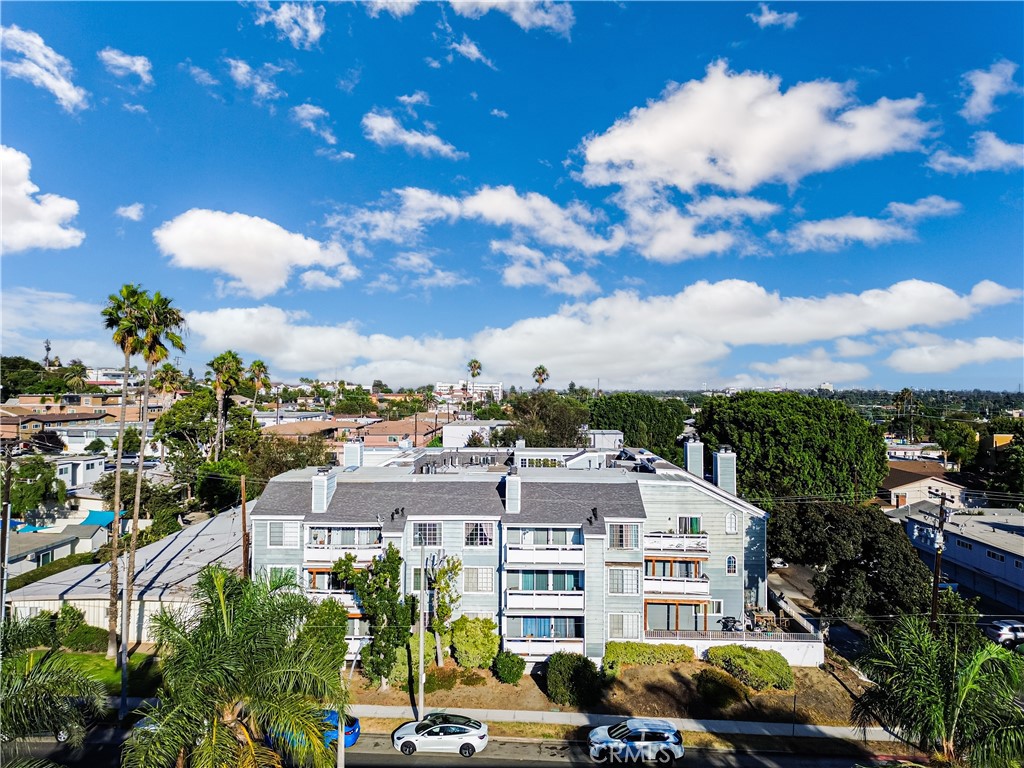 Bright and inviting 2-bedroom, 1.5-bathroom ground-floor condo in the highly desirable Zaferia District of Long Beach. This well-designed 930 sq. ft. unit offers an open-concept living area with tile flooring, recessed lighting, and a cozy fireplace, perfect for relaxing or entertaining. Both bedrooms provide generous closet space, and the second bedroom offers direct access to a private patio, ideal for enjoying the outdoors.
The community includes gated access, subterranean parking with one assigned space, and well-maintained common areas. Conveniently located near shops, restaurants, and the beach, this condo provides easy access to everything Long Beach has to offer. HOA fees include water, trash, and maintenance, making it a low-maintenance and practical choice. VA approved, this home is a perfect opportunity for first-time buyers or anyone seeking a stylish, move-in ready condo in a prime location. Photos shown have been virtually staged to help visualize the home’s potential.