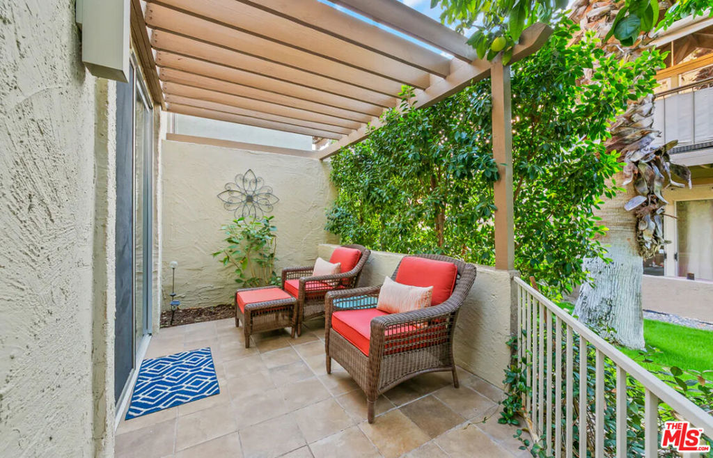Mountain Cove - Residential Lease