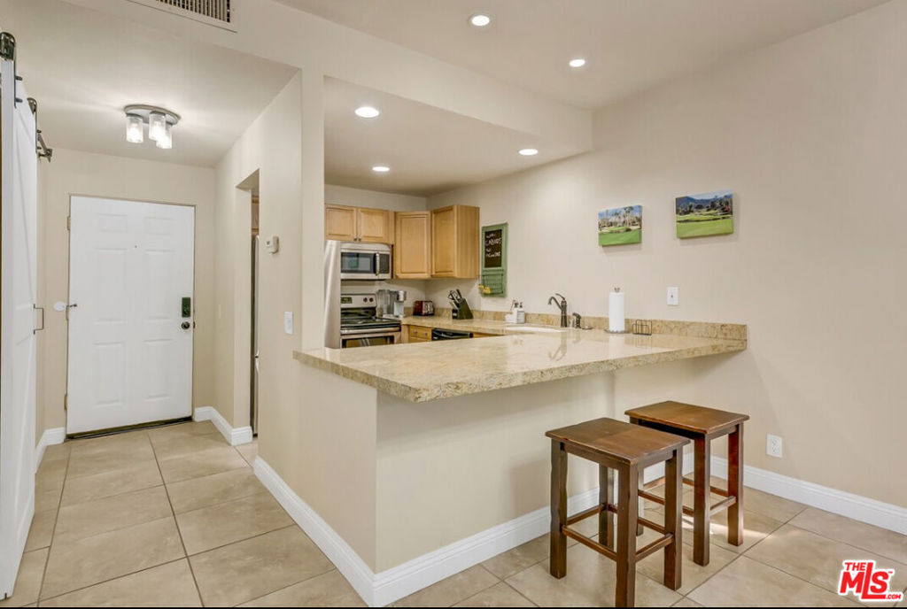 Mountain Cove - Residential Lease