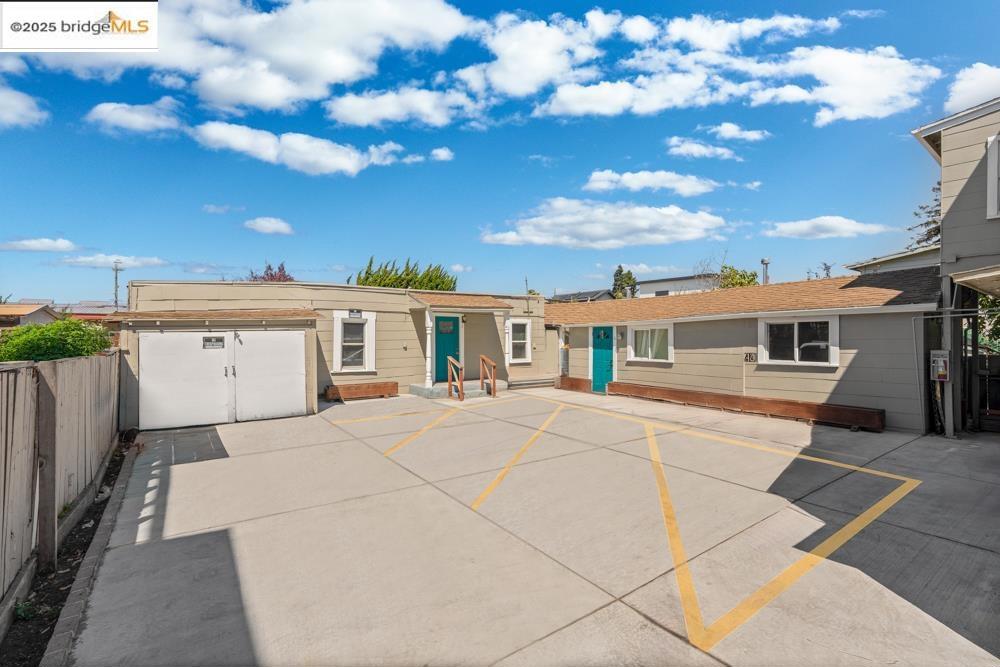 NORTH OAKLAND - Residential Income