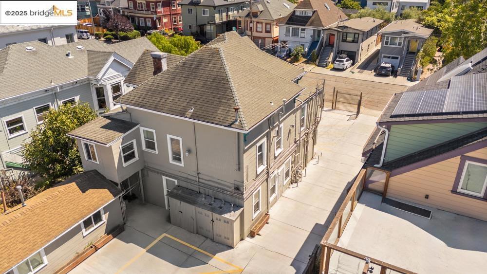 NORTH OAKLAND - Residential Income