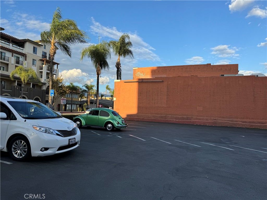 Properties 2 240 W Main Street