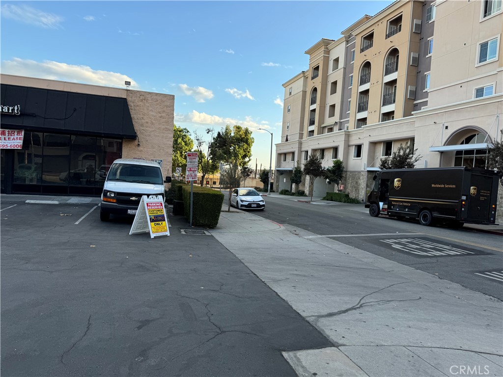 Properties 3 240 W Main Street