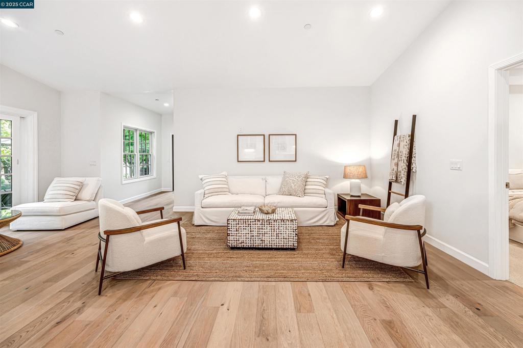 HAPPY VALLEY RD - Residential