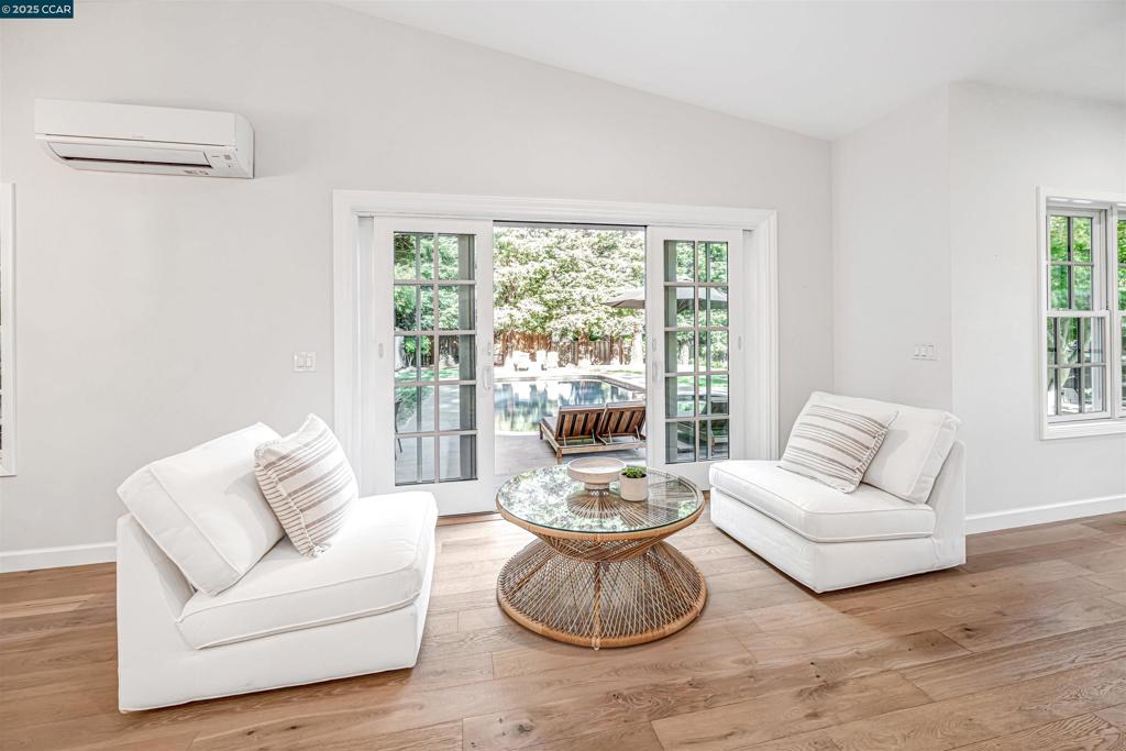 HAPPY VALLEY RD - Residential