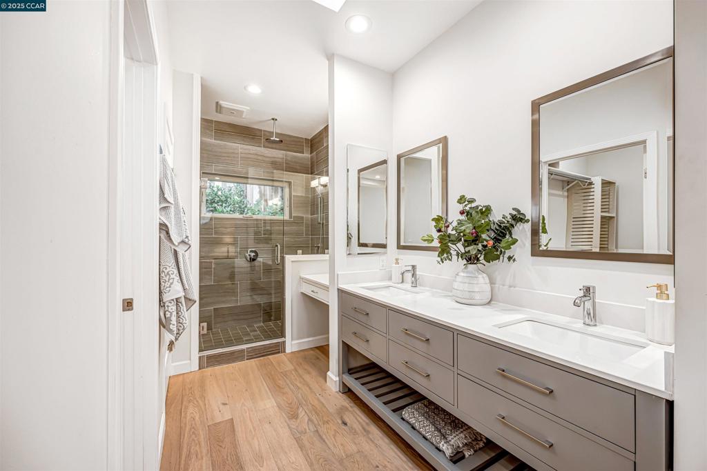 HAPPY VALLEY RD - Residential