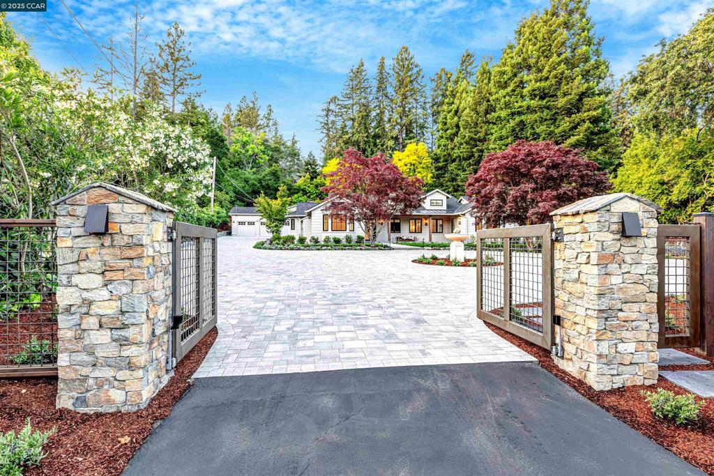 HAPPY VALLEY RD - Residential