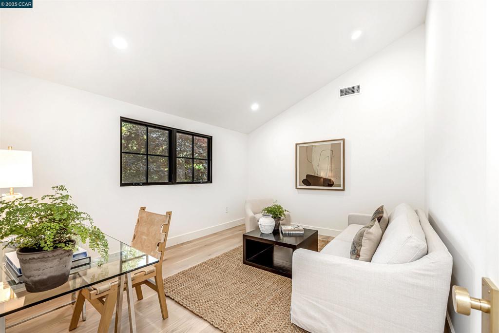 HAPPY VALLEY RD - Residential